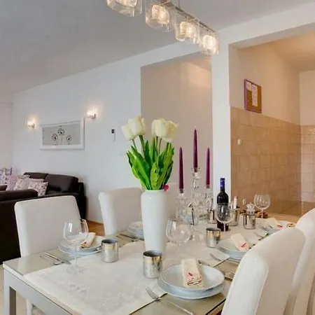 アパート Taras スプリト